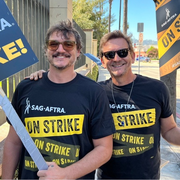 Genuine SAG / AFTRA collector’s on strike tee shirt - Picture 10 of 10